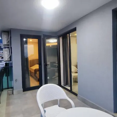 Sa Apartments! 150M To The Cleopatra Beach Apartment