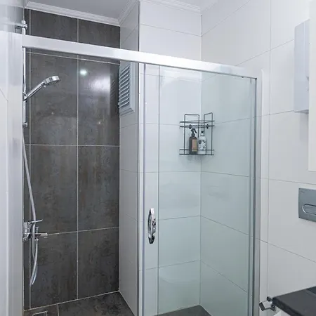 Sa Apartments! 150M To The Cleopatra Beach *